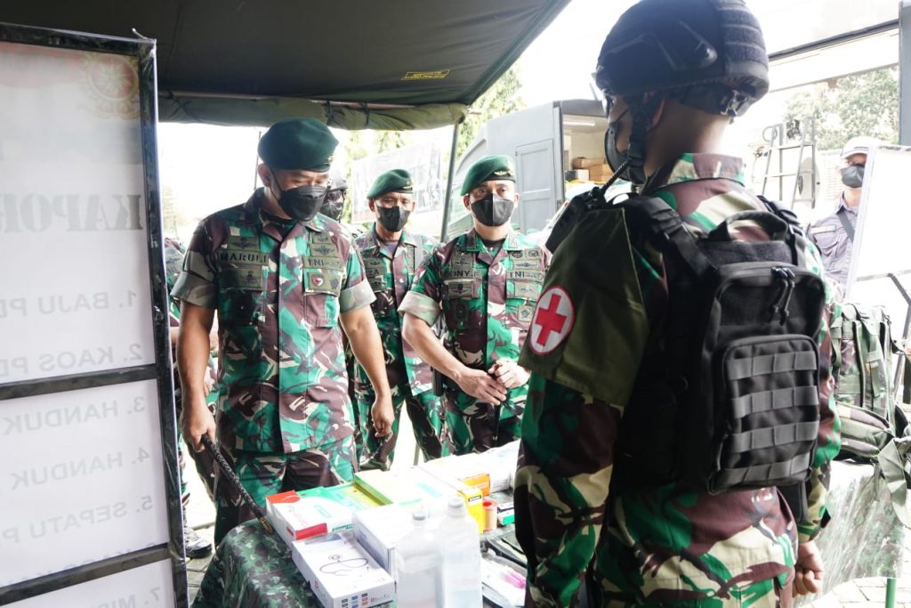 Awali Tugas, Pangkostrad Kunjungi Satuan Jajaran Divisi Infanteri 1 ...