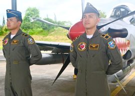 Letda Pnb Fahmi dan Letda Pnb Farhan Sukses Terbang Solo EMB-314 Super Tucano di Skadron Udara 21