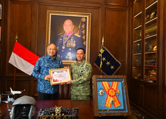 Jelang HUT TNI ke-81, Marsekal (Purn) Fadjar Prasetyo Terima Anjangsana Perwira dari Mabes TNI